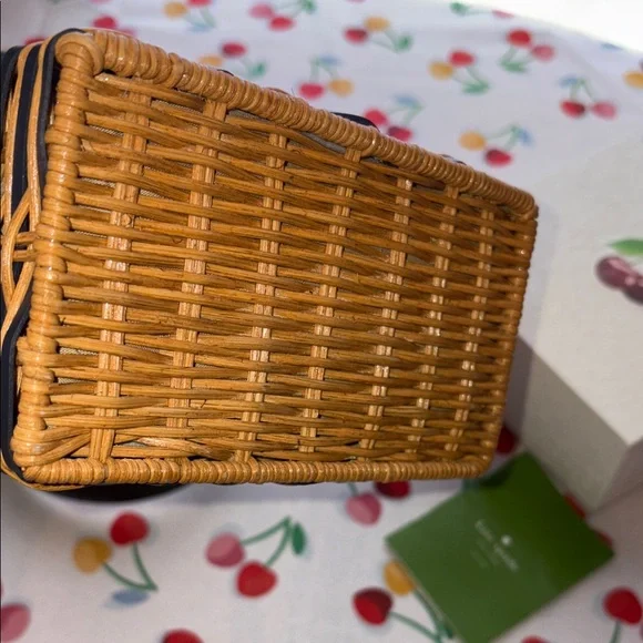 Kate Spade Blazer Blue Voyage Wicker Small Top Handle with/Strap EUC!! - Picture 10 of 15